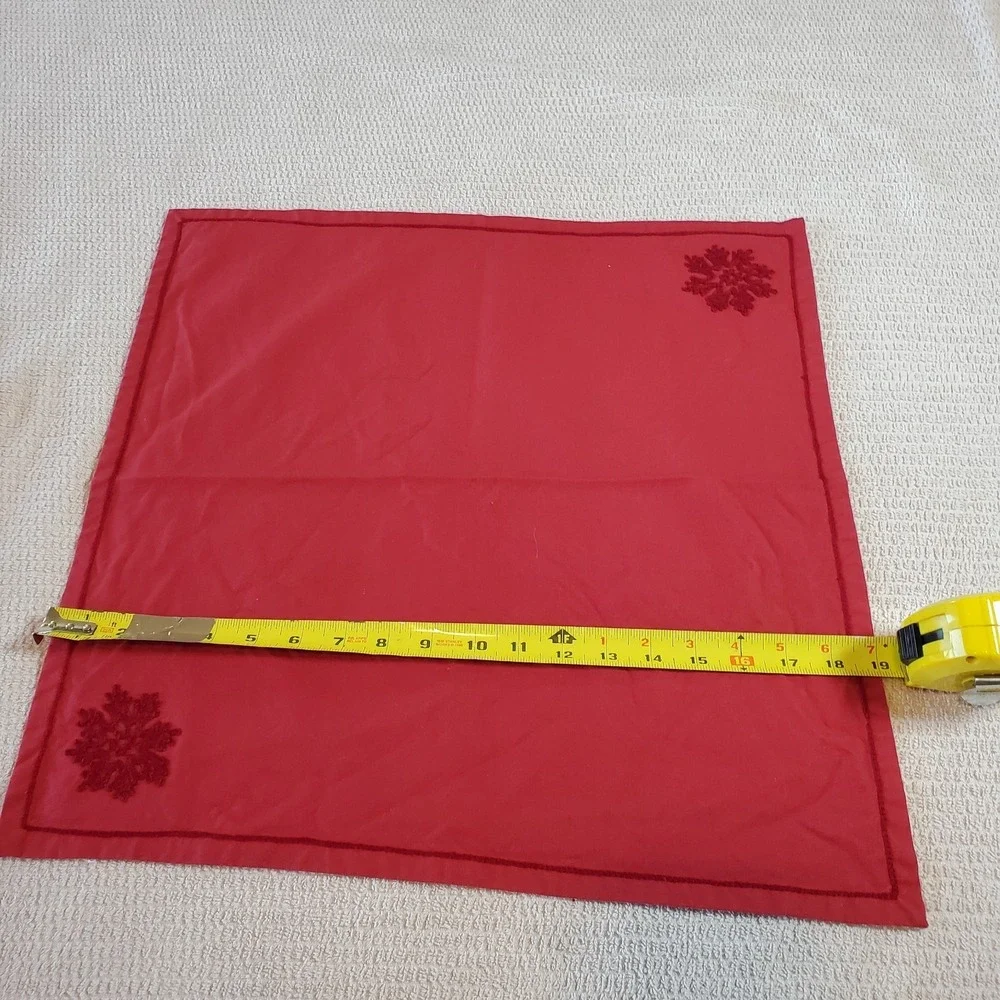 williams sonoma Set‎ Of 4 placemats & Matching 4 napkins Christmas Red RN71395